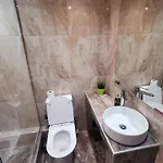 Purple_rose_apartment *